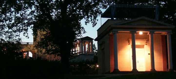 Abend am Belvedere und Pomona Tempel