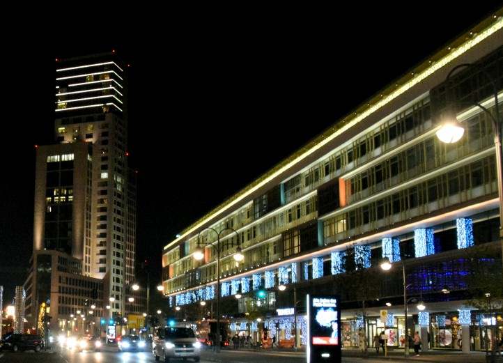 Berliner City-West, Waldorf Astoria und Bikini-Haus.