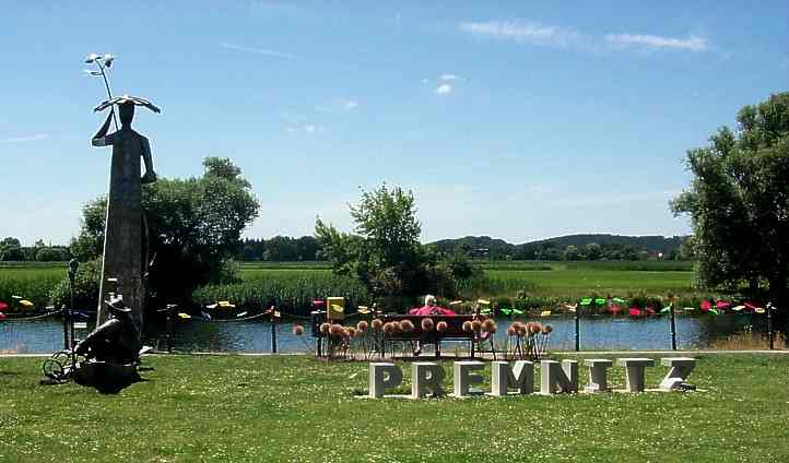 An der Uferpromenade in Premnitz