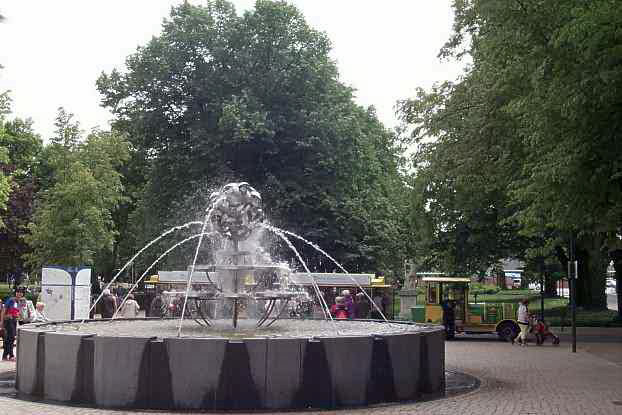 Brunnen (die Rose) am Marienberg.