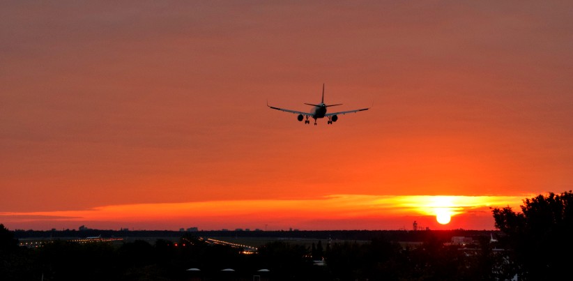 Feierabend fr den Hauptstadtflughafen Berlin-Tegel "Otto Lilienthal".