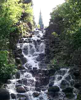 Wasserfall am Kreuzberg in Berlin