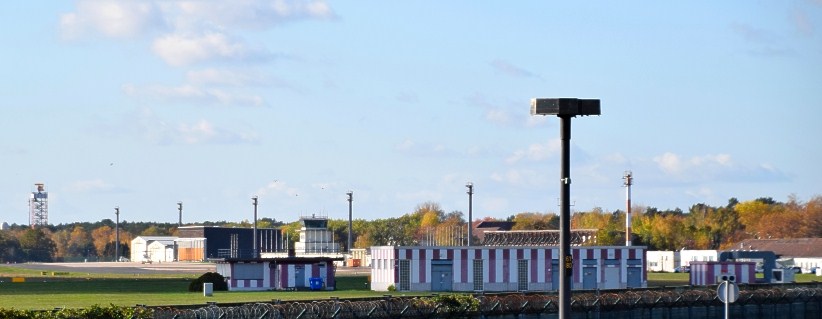 Militrischer Teil in Tegel mit der Flugbereitschaft der Bundeswehr.