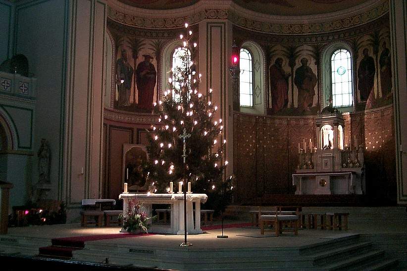 St. Peter und Paulkirche in Potsdam - Bassinplatz.