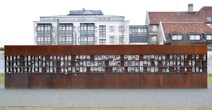 Das Fenster des Gedenkens - Todesopfer an der Berliner Mauer