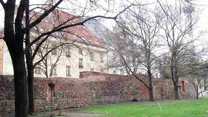 Mittelalterliche Stadtmauer in Berlin - am ehemaligen Stralauer Tor