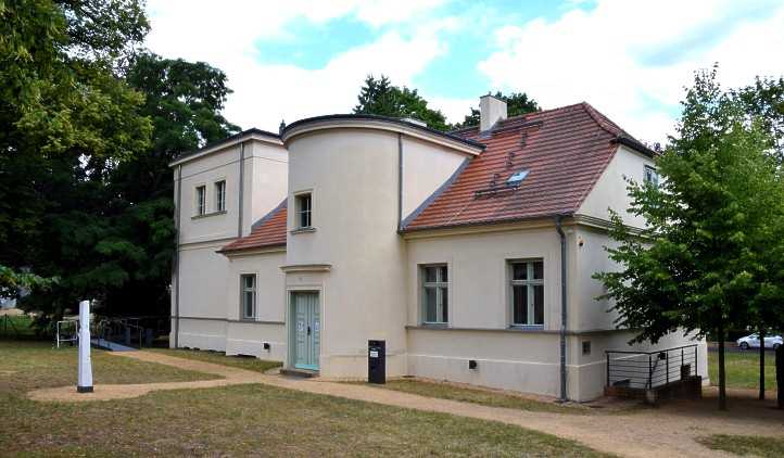 Villa Lepsius am Pfingstberg in Potsdam - Parkseite.