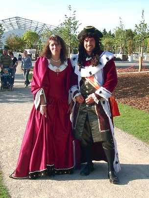 Strapazierfhige Mitarbeiter auf der Landesgartenschau in Oranienburg - Mai 2009 - Kurfrstin Louise Henriette und der Grosse Kurfrst Friedrich Wilhelm