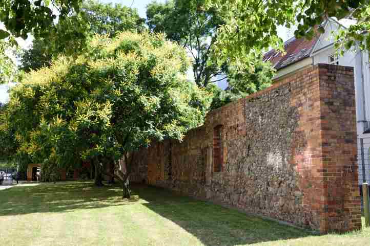 Mittelalterliche Stadtmauer in Berlin - am ehemaligen Stralauer Tor