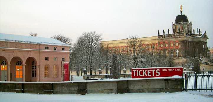 Sdtor-Eingang zum Park Sanssouci - Neues Palais