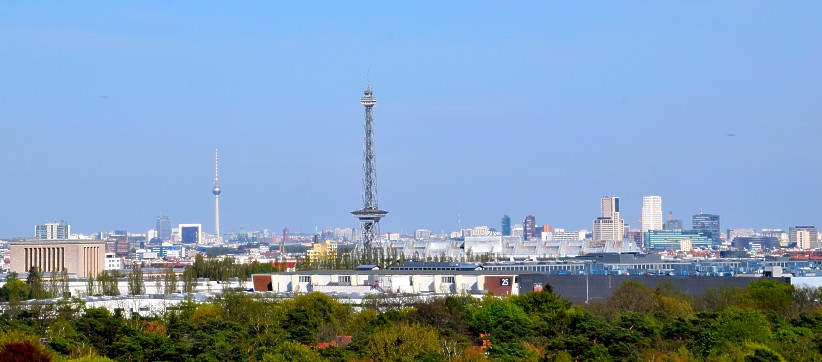 Berlin Panorama vom Teufelsberg (120 Meter hoch).