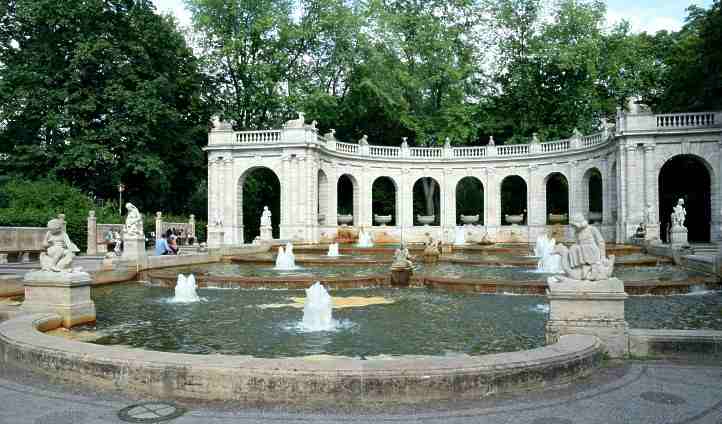 Mrchenbrunnen im Volkspark Friedrichshain - Berlin