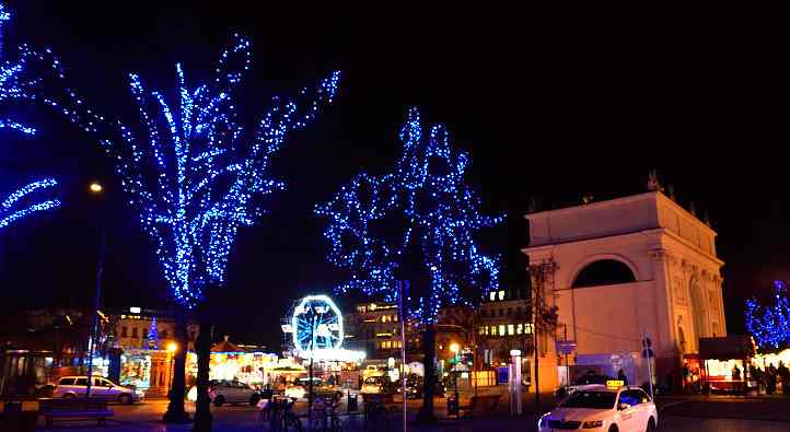 Luisenplatz mit Brandenburger Tor in  Potsdam