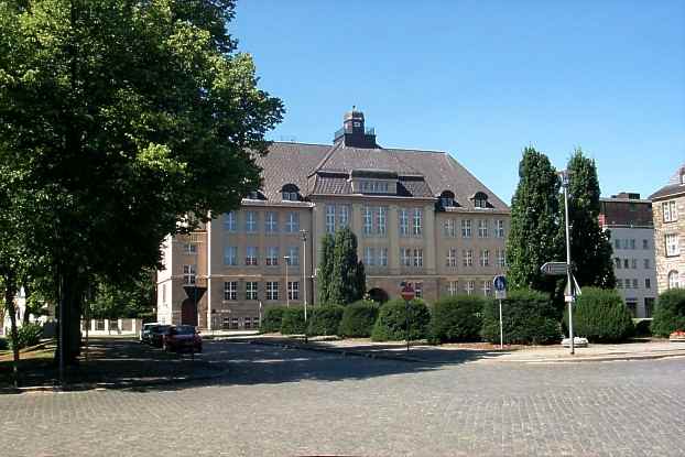 Stadtverwaltung Wittenberge neben dem Rathaus