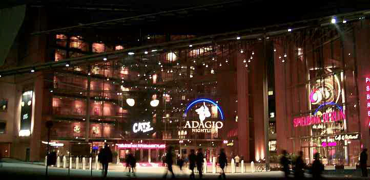 Musical-Theater am Marlene Dietrich Platz