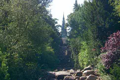 Kreuzberg mit Nationaldenkmal