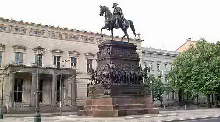 Reiterstandbild Friedrich II. Unter den Linden