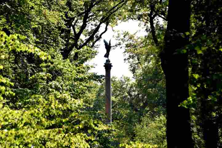 Babelsberger Parkblick zur Victoriasule.