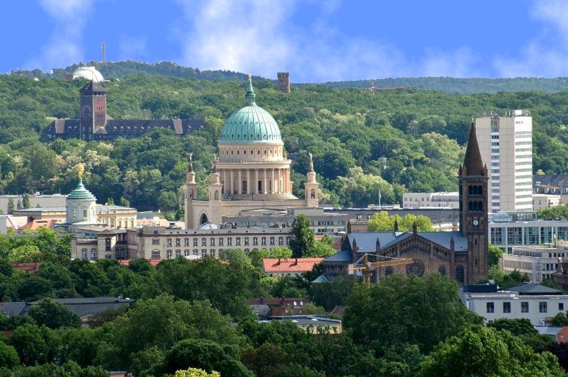 Blick vom Belvedere auf dem Pfingstberg nach Potsdam - Alter Markt.