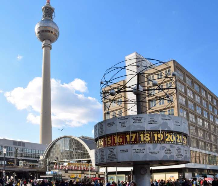 S-Bahnhof Alexanderplatz - Weltzeituhr, 2019