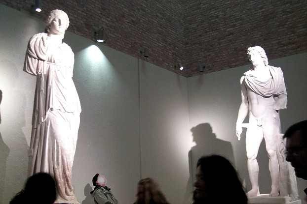 Im Sdkuppelsaal - Neues Museum