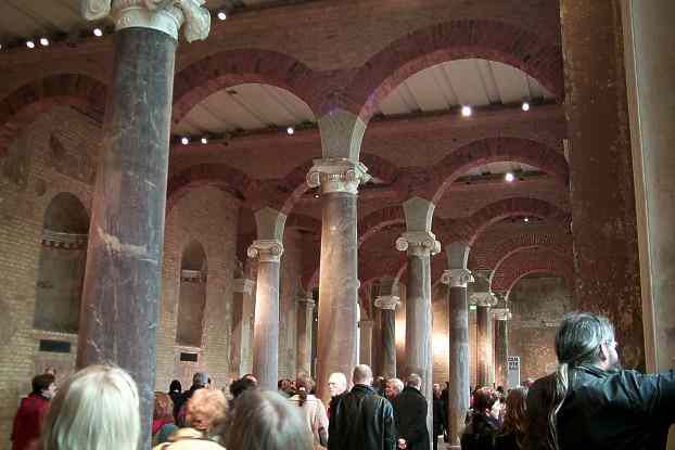 Moderner Saal im Neuen Museum