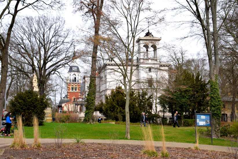 Am Bahnhof Wannsee - Villa Wild und der Turm vom "Literarisches Colloquium Berlin e.V.