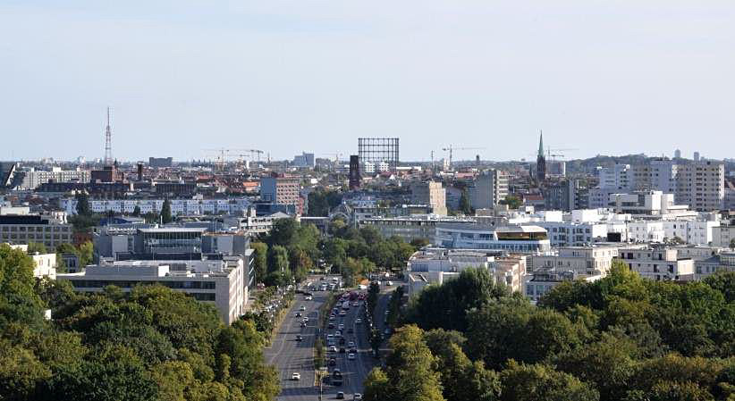 Blick von der Siegessule nach Schneberg - Gasometer.