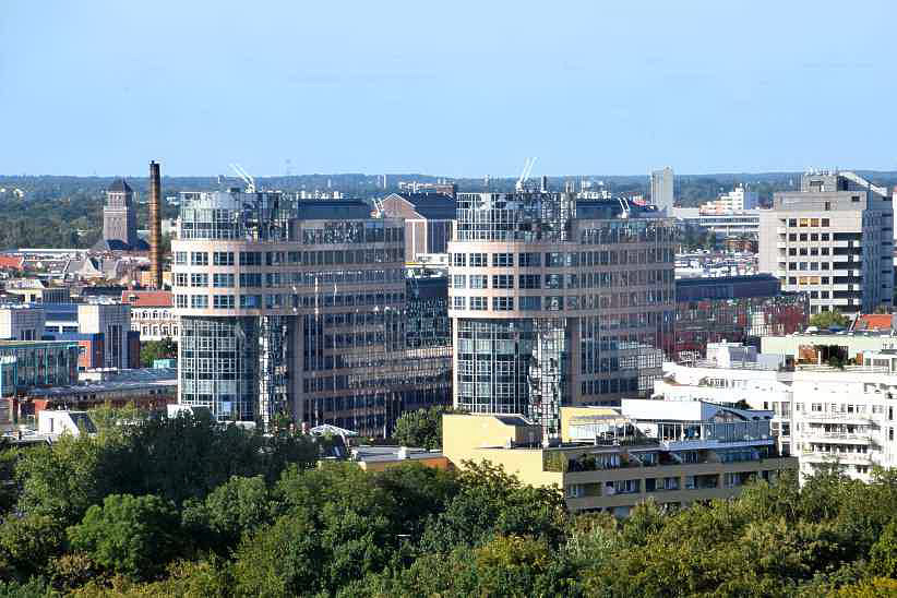 Blick von der Siegessule zum Spreebogen.