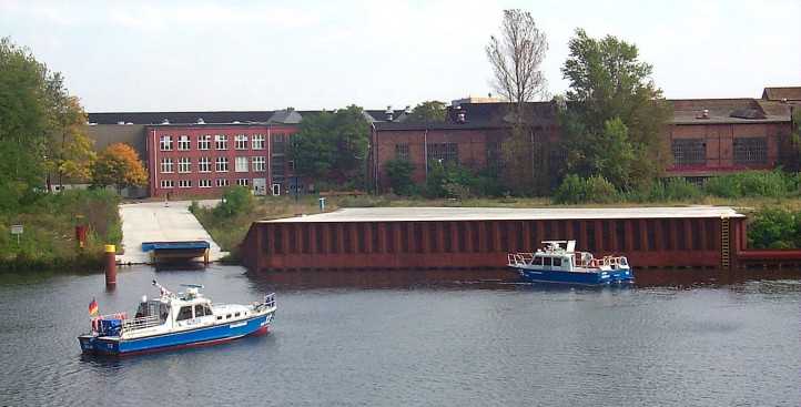 Besuch der Wasserschutzpolizei im Borsighafen.