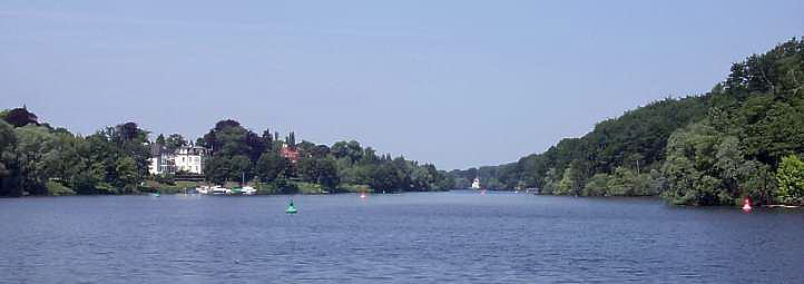 Blick vom Bahnhof Griebnitzsee