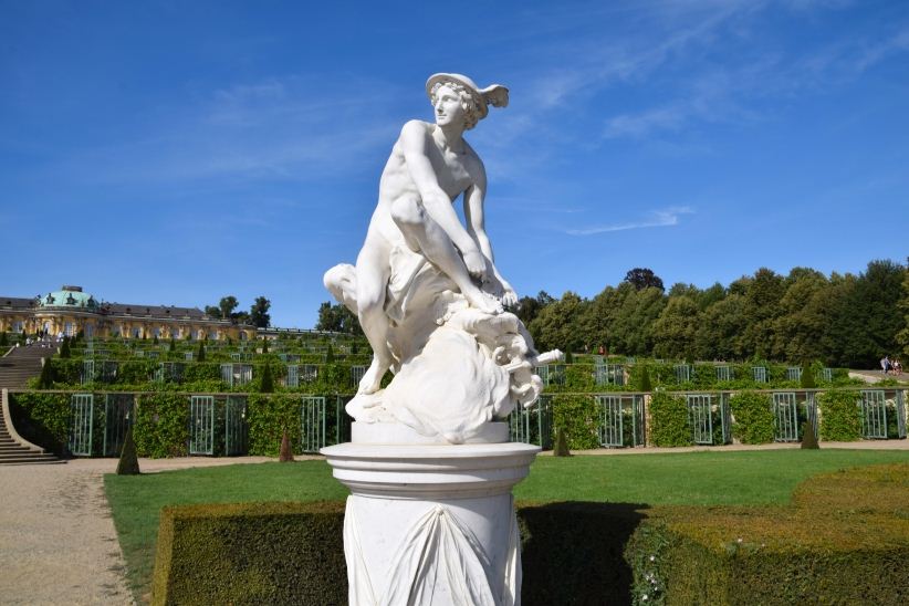 Hermes / Merkur - Fontnenrondell Sanssouci.