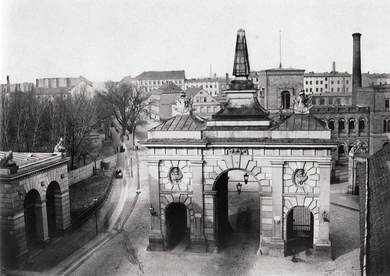 Oranienburger Tor in Berlin