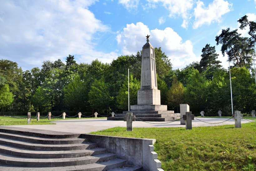 Auf dem italienischen Soldatenfriedhof in Stahnsdorf.