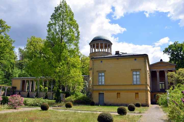 Schloss Lindstedt - auerhalb von  Park Sanssouci.