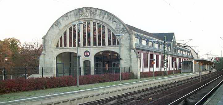 "Kaiserbahnhof" - Regio Station Park-Sanssouci