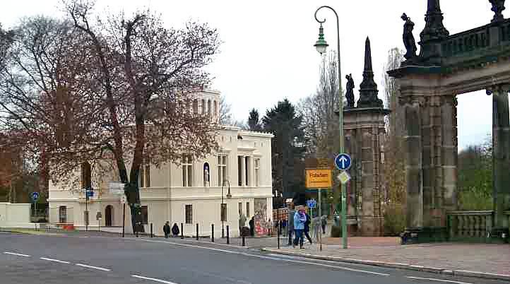 Villa Schningen an der Glienicker Brcke - Vorstadt Berlin in Potsdam