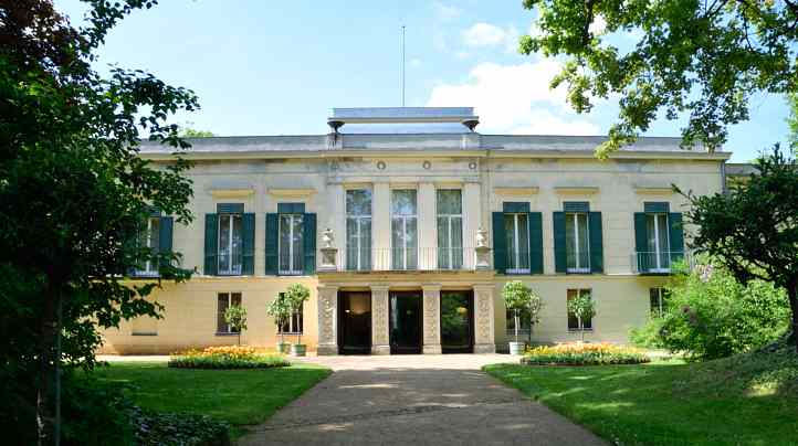 Schloss Glienicke in Berlin.