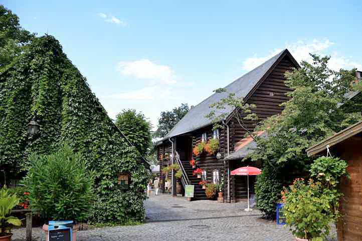 Das russische Blockhaus - Gasthaus - Nikolskoe.