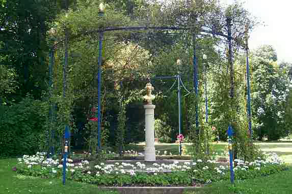 Büste Henriette Sontag im Park Branitz