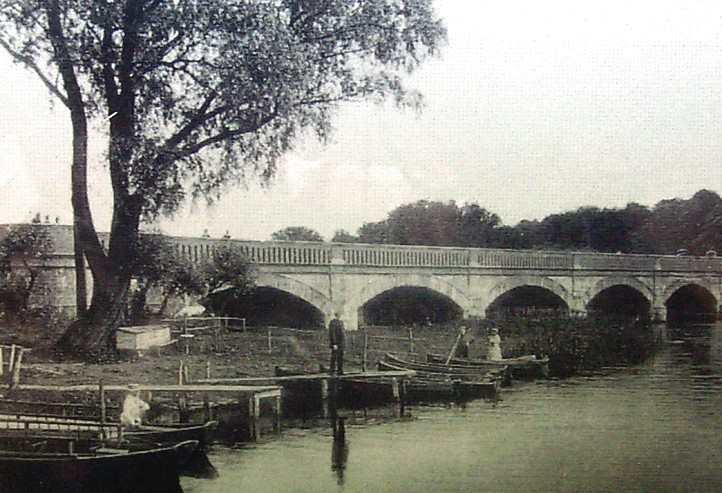 Alte Glienicker Steinbrcke - Potsdam.