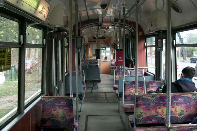 Fahrgastraum der Schneicher-Rdersdorfer Straenbahn.