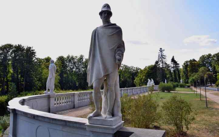 Altgriechischer Feldherr Themistokles auf Balustrade der Futtermauer - Sanssouci.