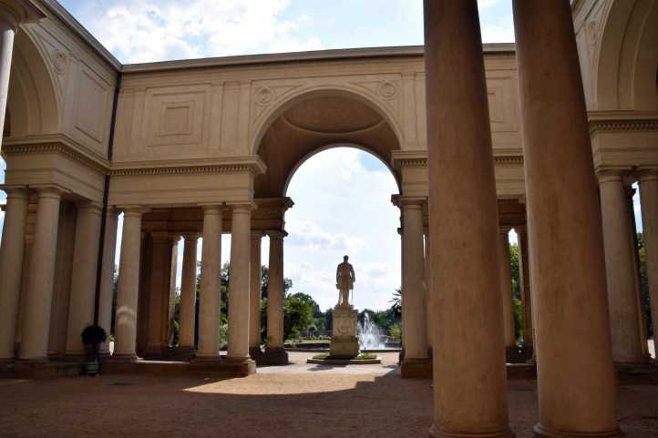 Im Sulenhof der Orangerie in Sanssouci.