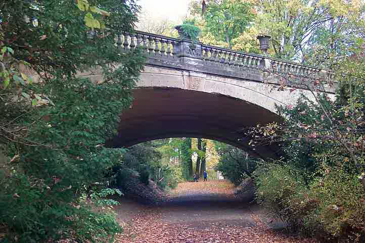 Kronprinzenbrcke im Park Sanssouci.