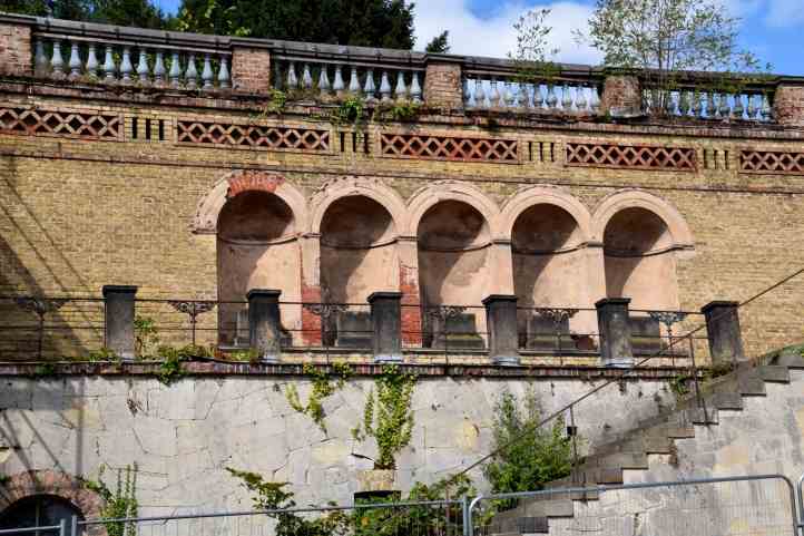 Mauer an Thetisgrotte (Felsentor) - Sanssouci.