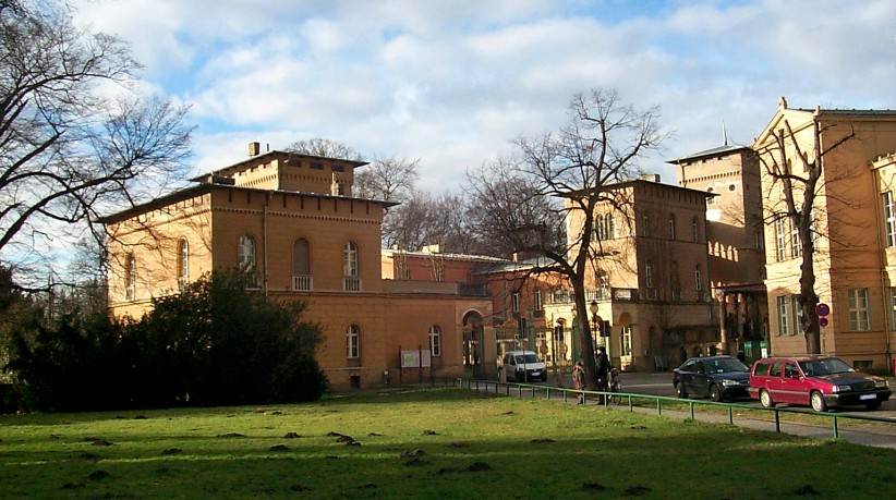 Pfarr- und Schulhaus fr der evangelischen Friedenskirche - Potsdam.