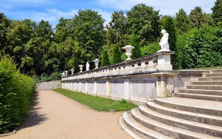 Linke Puttenmauer vor Hollndischem Garten - Bildergalerie.