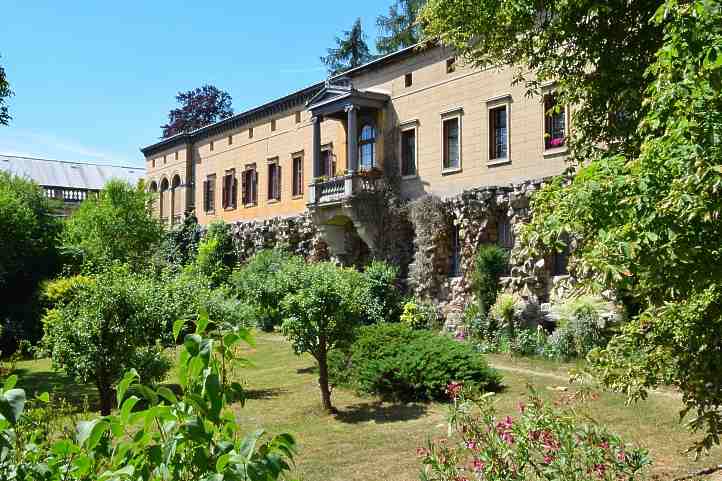 Hintere Quergebude der Bildergalerie in Sanssouci.