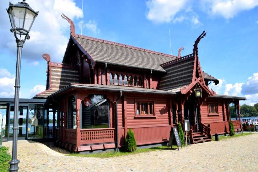 Ventehalle Kongsnaes am Jungfernsee, in der Schwanenallee - Potsdam.